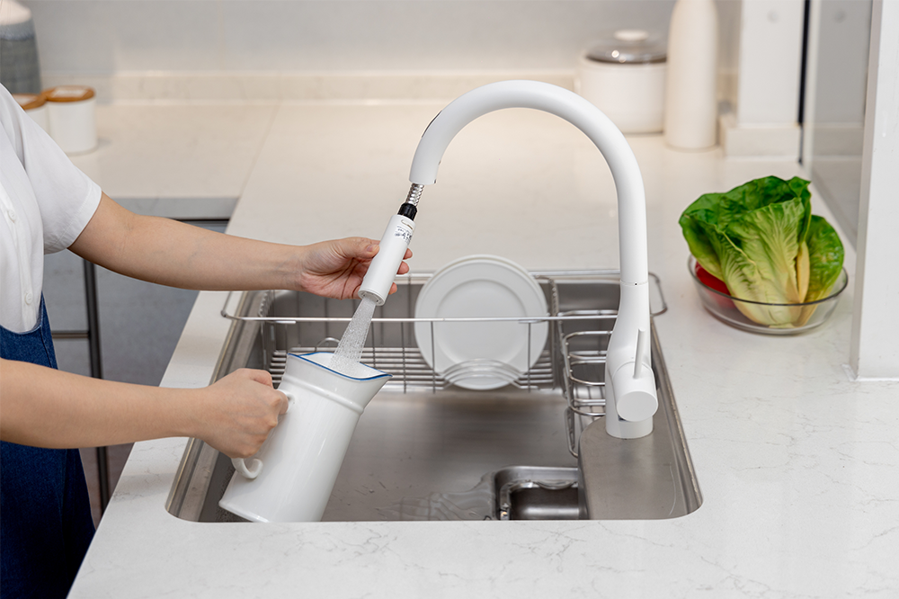 Lõi van Ceramic giúp vòi KVK vận hành êm ái, hạn chế mài mòn và duy trì tuổi thọ lên đến hàng chục năm.